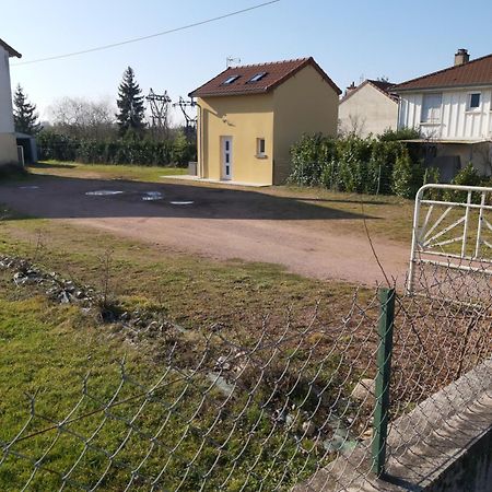 Maisonnette 40 M2 Pour 5 Personnes Paray-le-Monial Esterno foto
