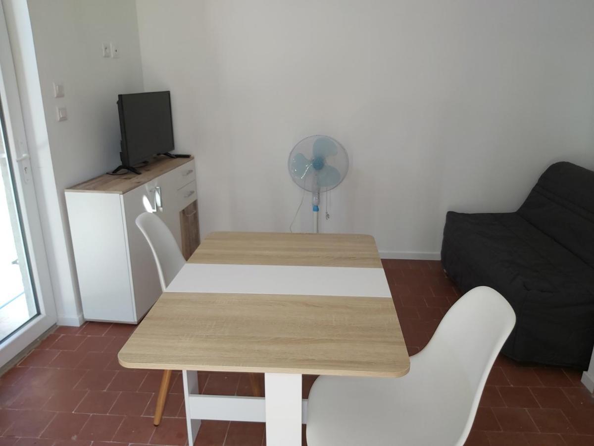 Maisonnette 40 M2 Pour 5 Personnes Paray-le-Monial Esterno foto