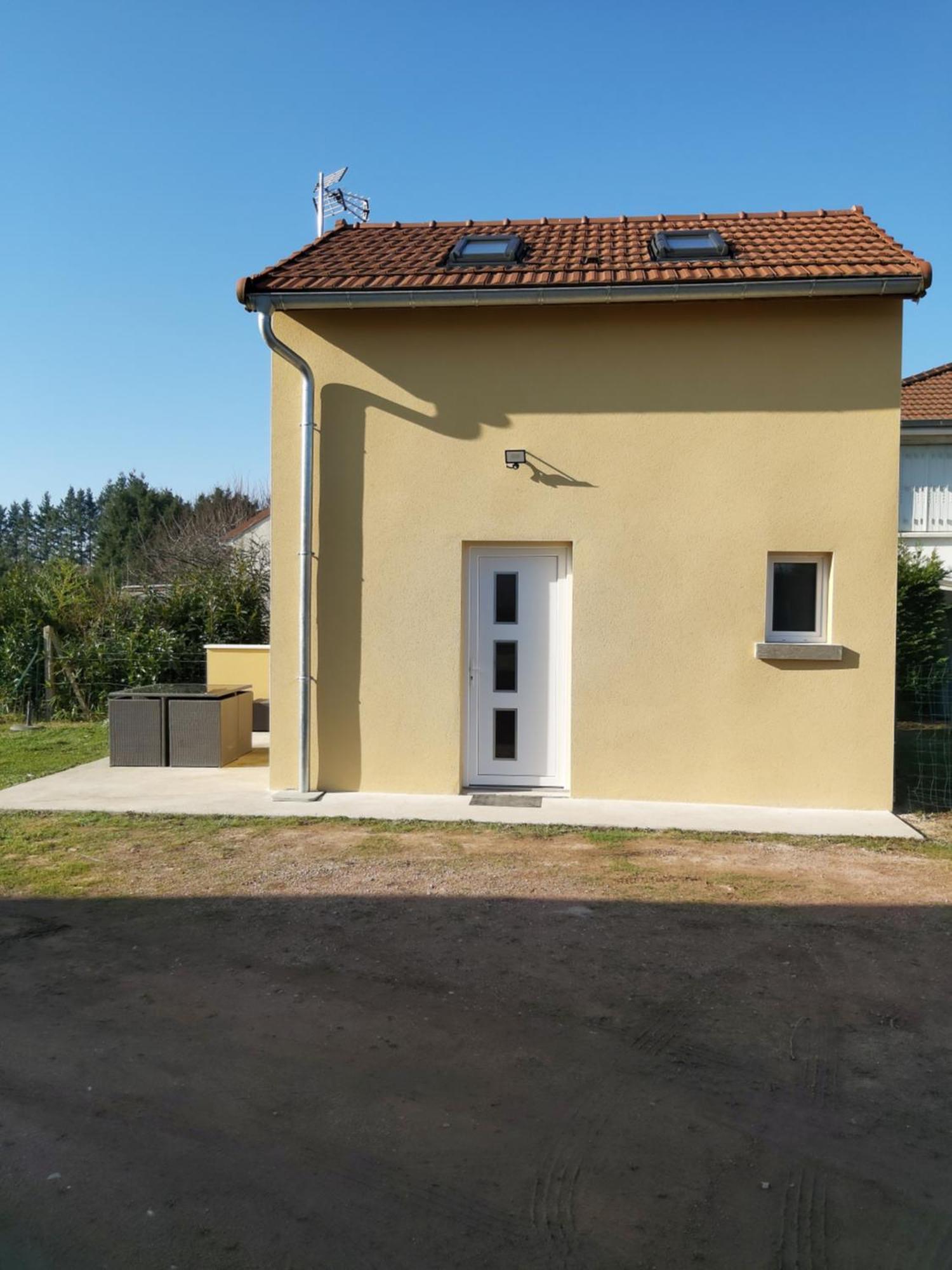 Maisonnette 40 M2 Pour 5 Personnes Paray-le-Monial Esterno foto